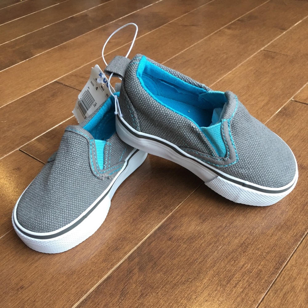 Brand New Grey Koala Kids Slip On Sneakers 4t